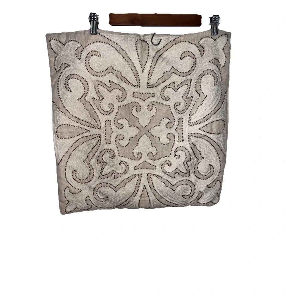 The Unbranded Brand this luxurious